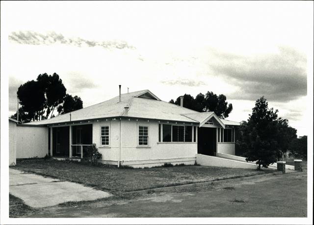 Left corner elevation of building