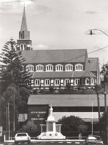 Exterior elevation from Victoria Street - town war memorial at base