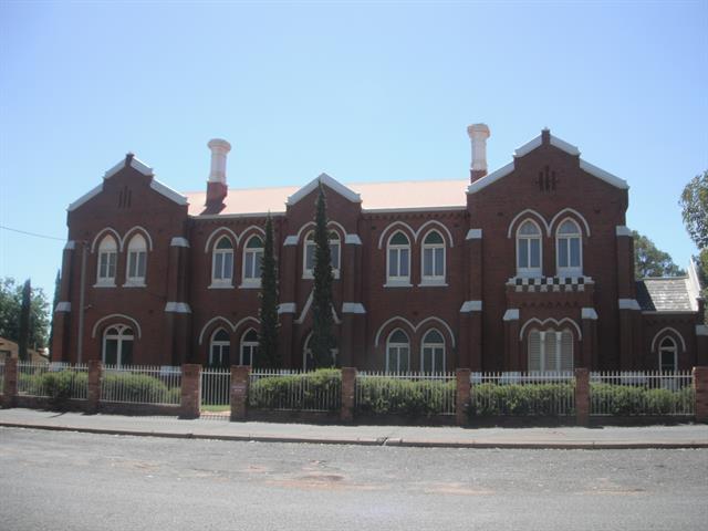 front (south) elevation, Moran Street