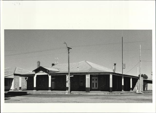 Front corner elevation