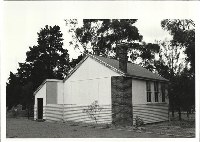 Front corner elevation of former Popanyinning School