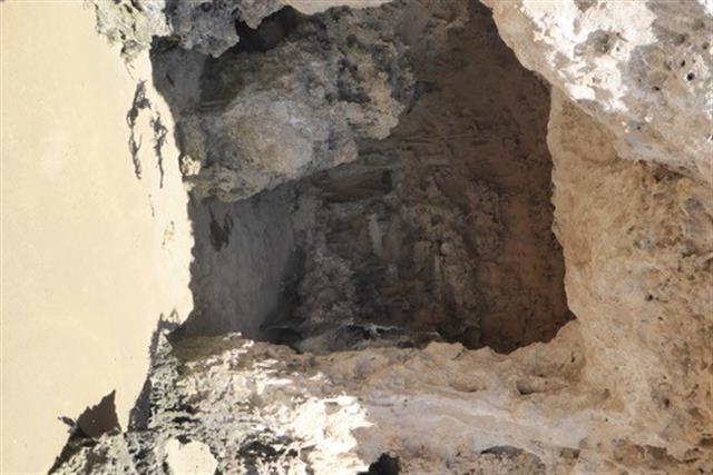 cave1