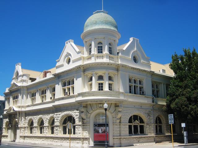 Wilhelmsen House - front