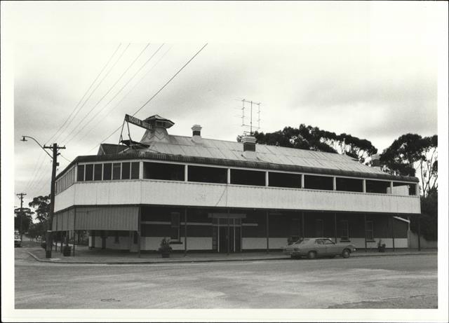Front elevation of building from Berkshire Valley Road
