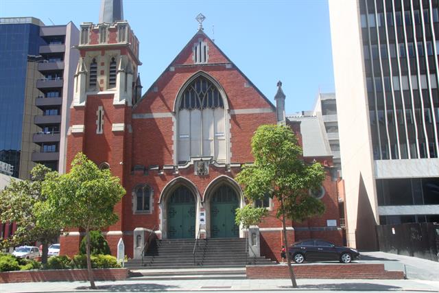 St Andrew's Church from St Georges Tce