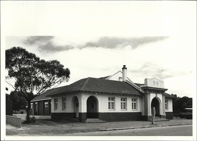 Angled elevation of Johnston Street frontage showing road board office block