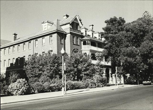 Left corner elevation of Kirkman House