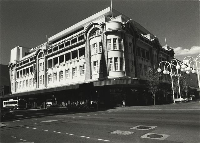 Right corner elevation of building