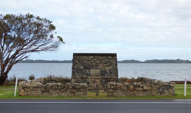 Australind Memorial
