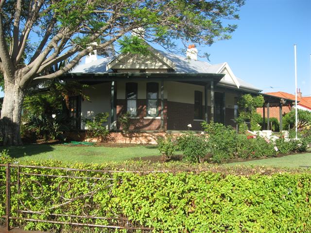 View from corner of King William and Sutherland Sts