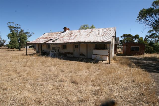 Worker's Cottage front (east) facade