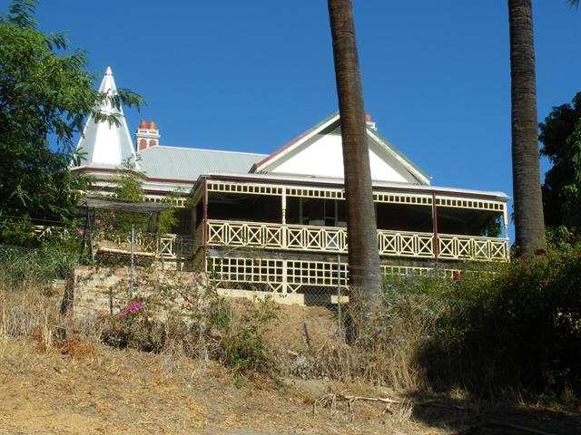 Rear view of property, facing Swan River