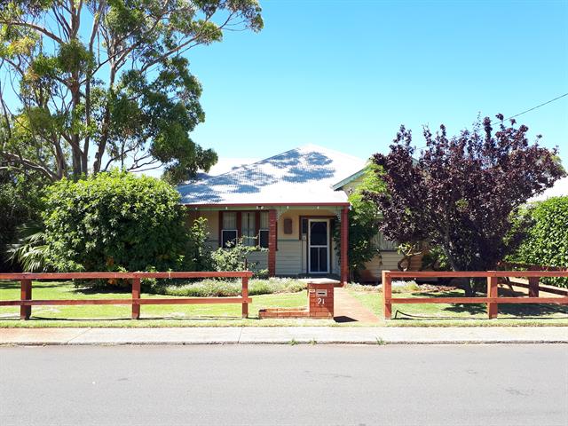 21 Ednie St