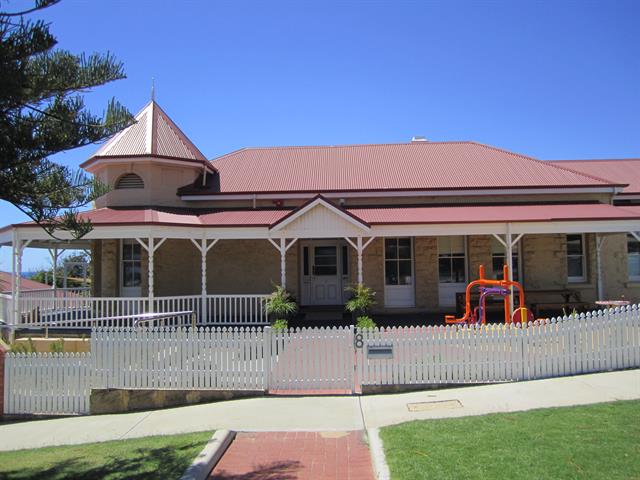 Close front view
