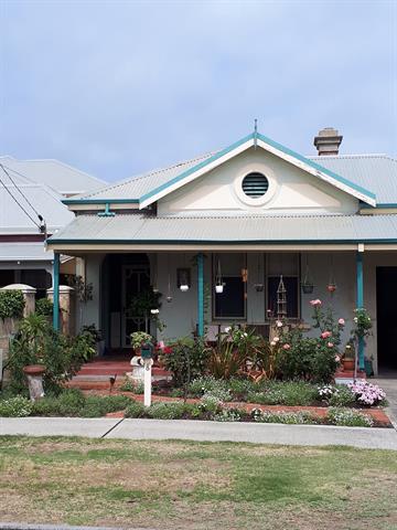 8 Molloy Street