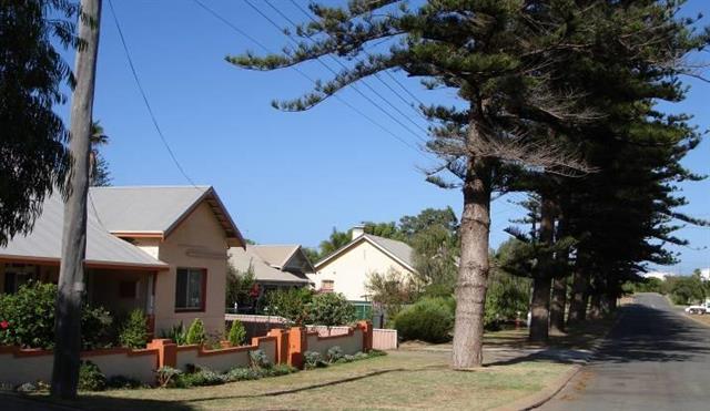 Geraldton-Beachlands Heritage Area Road