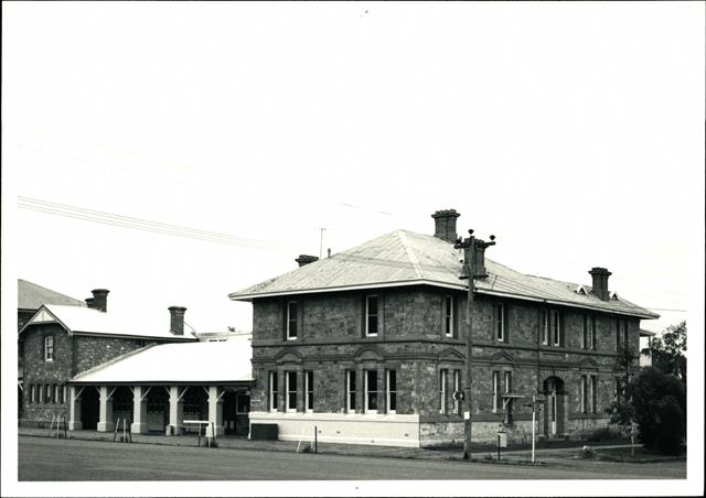 Front corner elevation of the Post Office