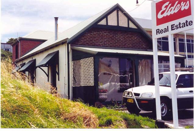 Front Elevation - c2000