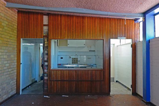 c.1962 grandstand - function room - detail SE end - servery and toilets