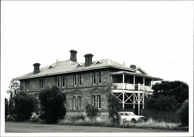 Side and rear elevation of the Post Office