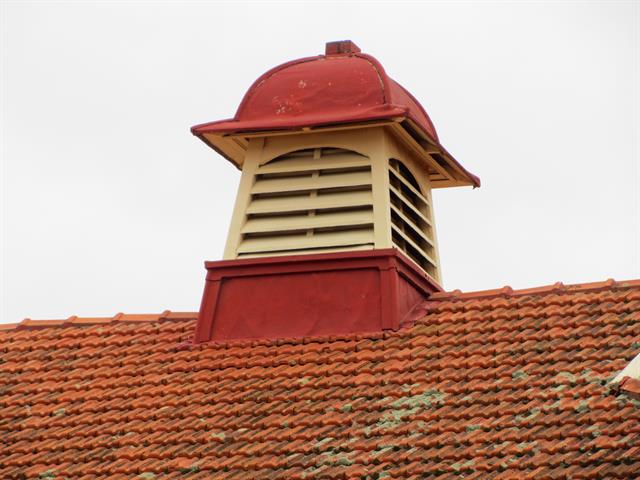 roof detail from Richardson St