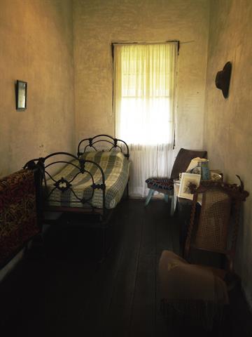 interior10_oldbedroom