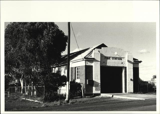 Left corner elevation of building