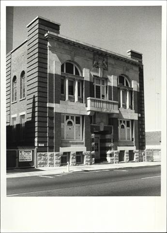 Angled front elevation of building from Murray Street