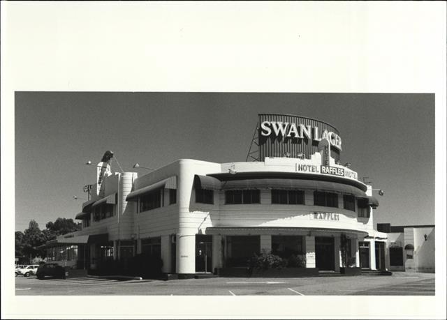 Angled elevation of Canning Highway frontage