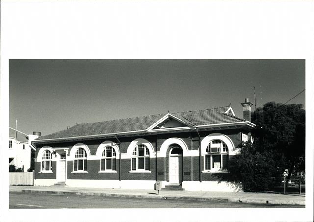 Front elevation of Bruce Rock WA Bank