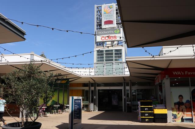 Floreat Forum Shopping Centre Main Entrance