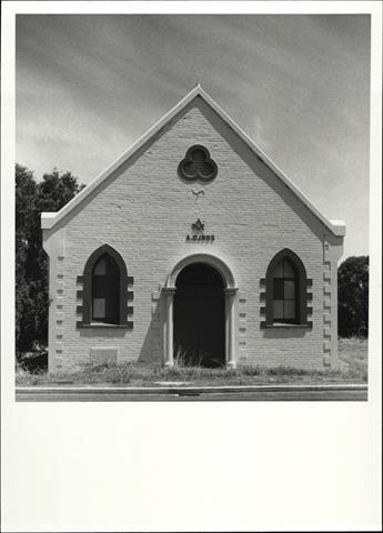 Front elevation of building from Pinjarra Road