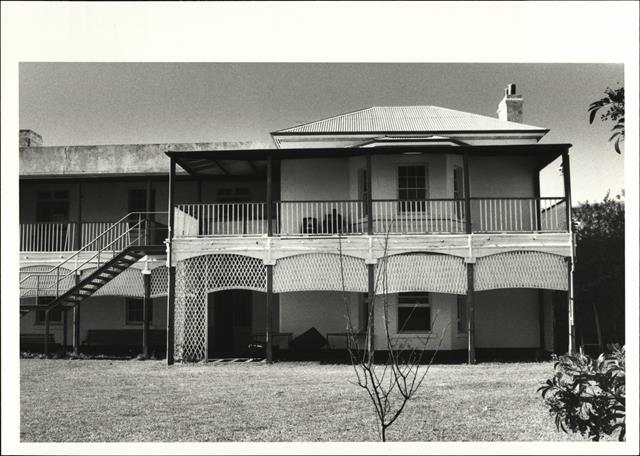 Surgeons House detail front elevation