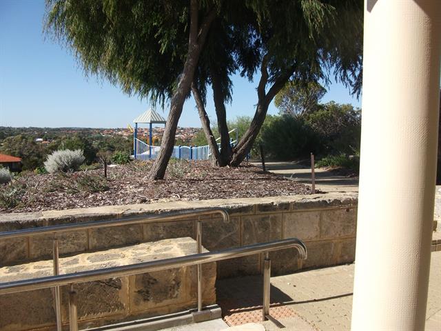 External_access pathway2 - view of playground.JPG