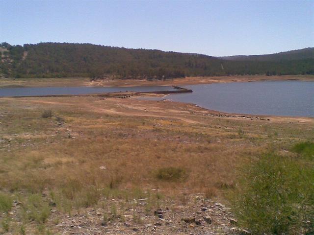 Submerged Harvey Weir (2011)