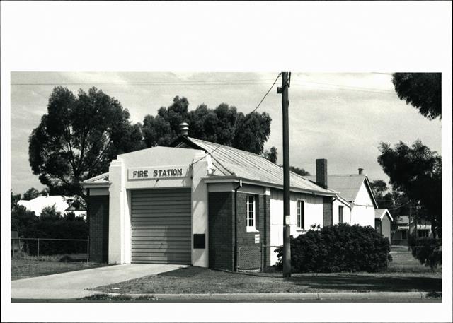 Right corner elevation of building