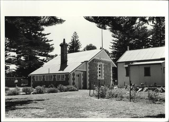 Front corner elevation