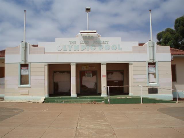 Main entrance building, north elevation