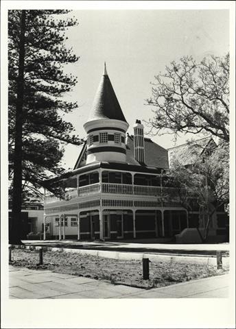 Right corner elevation of building