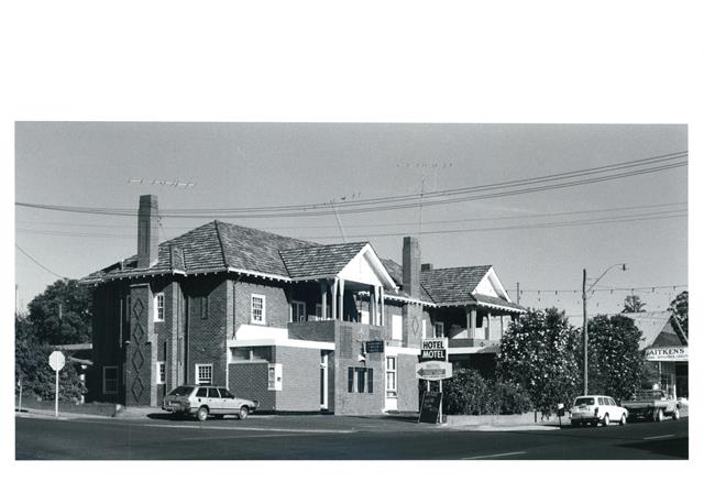 Corner elevation from Bussel Highway and Willmott Avenue