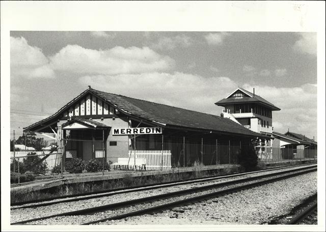 Corner elevation of former parcels office from North east