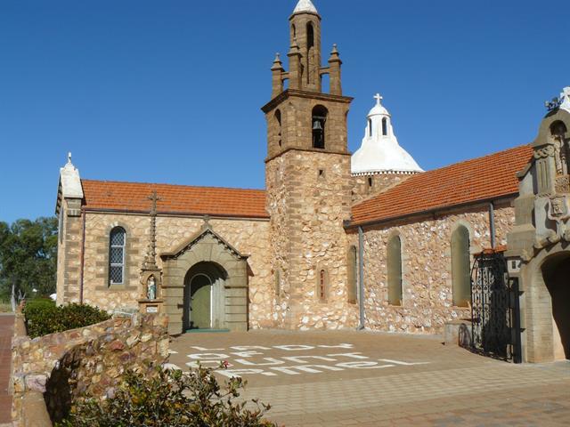 Tower and dome feature