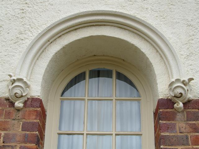 windows at south east corner detail