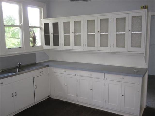 Former hospital - Unit 1 Kitchen 2