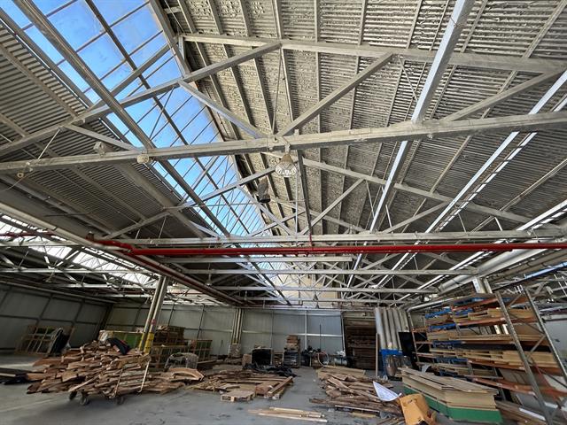 Saw tooth roof in warehouse