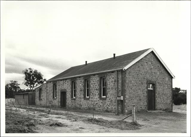 Front corner elevation