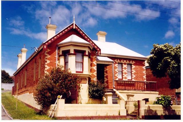 c2000 - Streetscape Elevation