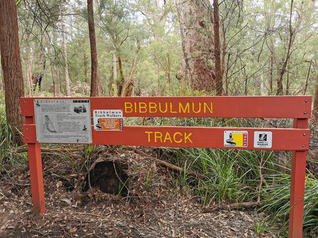 Bibbulmun Track signage, Denmark section
