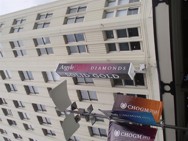 Rotating wall sign on northern facade of Gledden Building - 25-10-11
