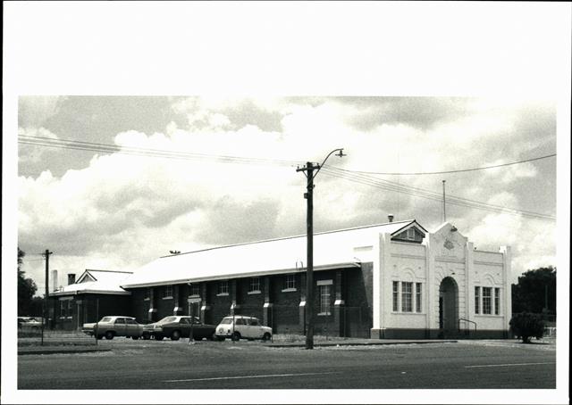 Left corner elevation of building